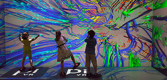 Children at the “Lange Nacht der Wissenschaften” 2014 at the UFZ in Leipzig. Source: UFZ Leipzig