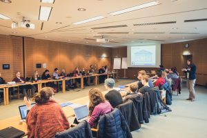 A session by DKFZ graduate program director Dr. Lindsay Murrells